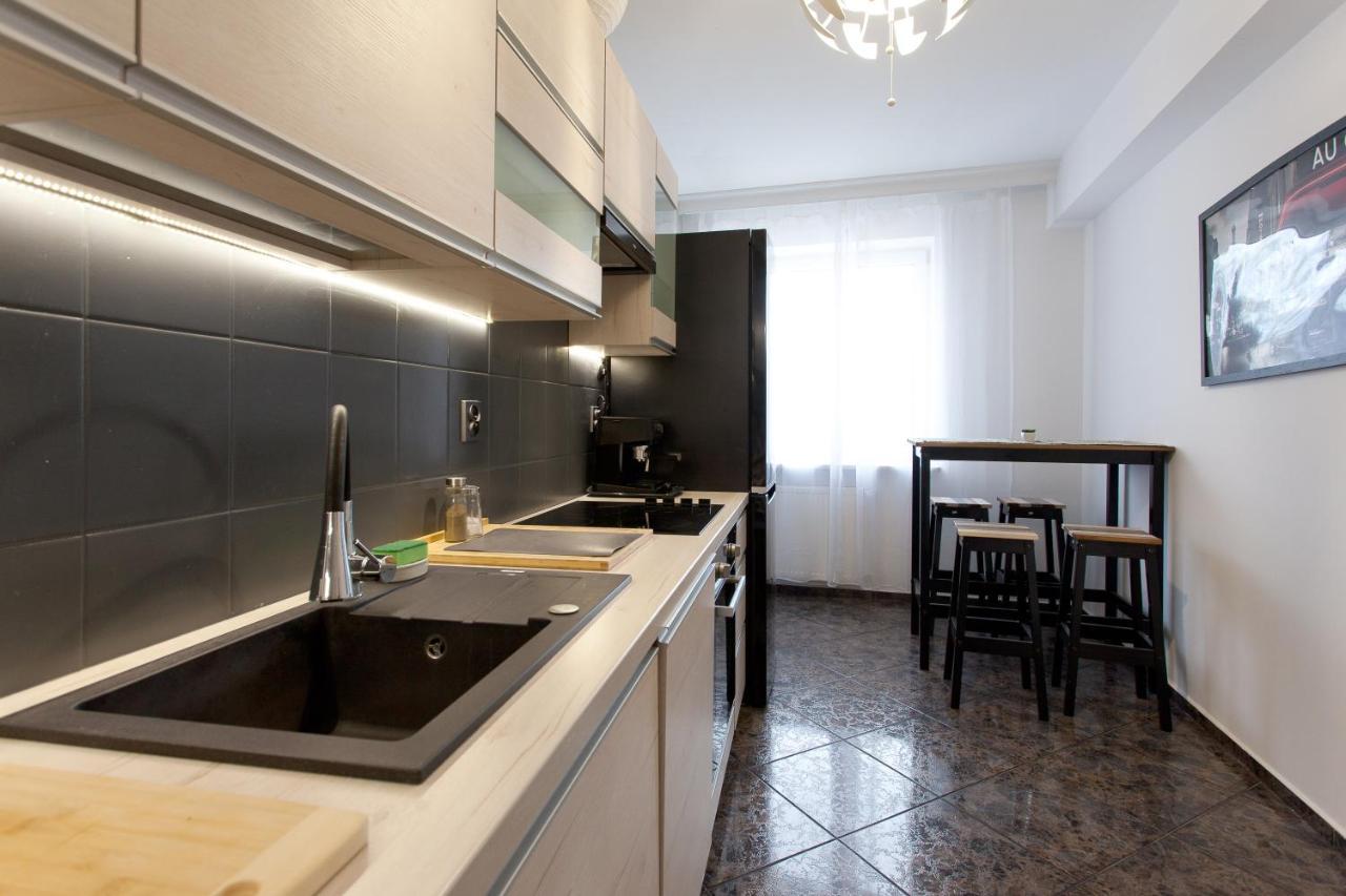 Uroczy Apartament Rzeczna โควอบเซก ภายนอก รูปภาพ